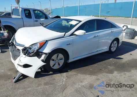 2013 Hyundai Sonata Hybrid z USA, uszkodzony, nr VIN KMHEC4A41DA075601